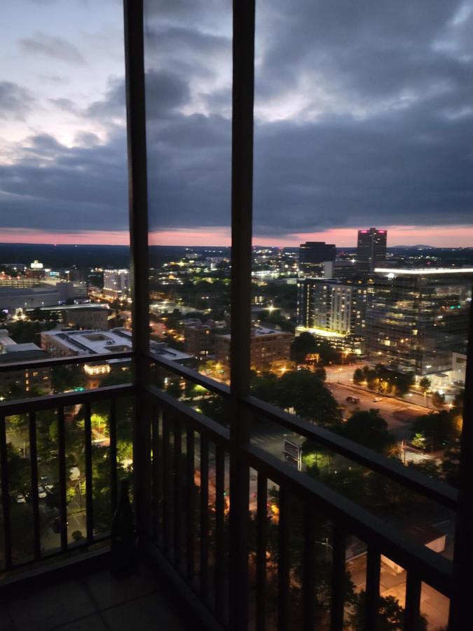 Modern Designed Dtwn Condo With A 99 Percent Walk Score Атланта Екстериор снимка